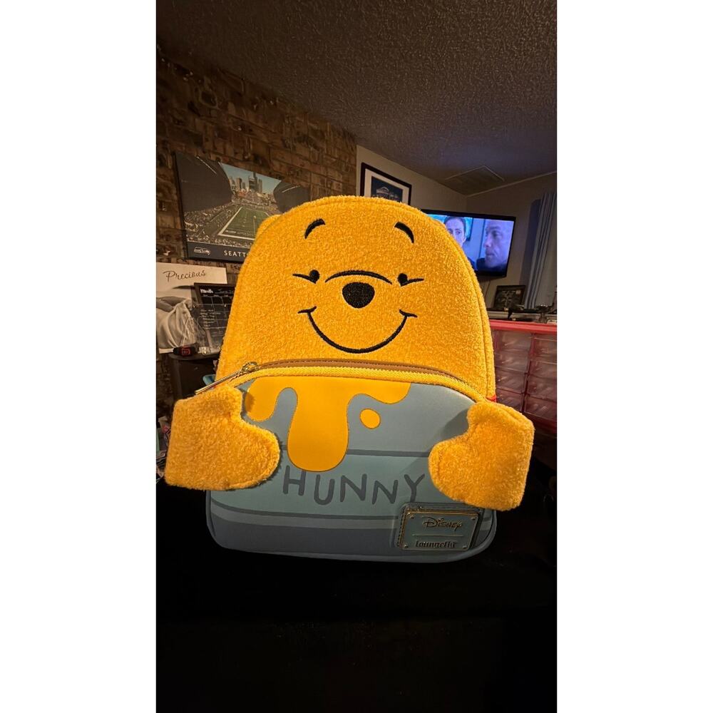 Hunny tummy Winnie the Pooh Loungefly backpack
